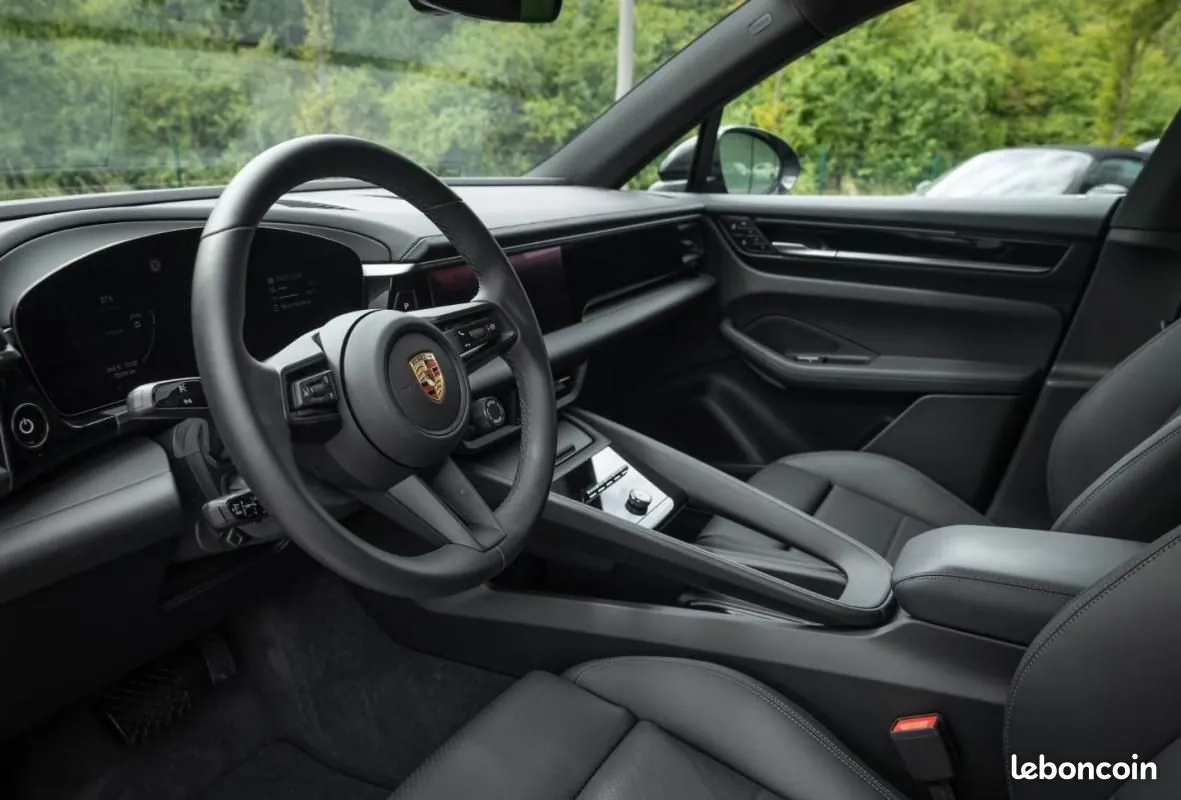 Porsche Macan 2025 photo 5
