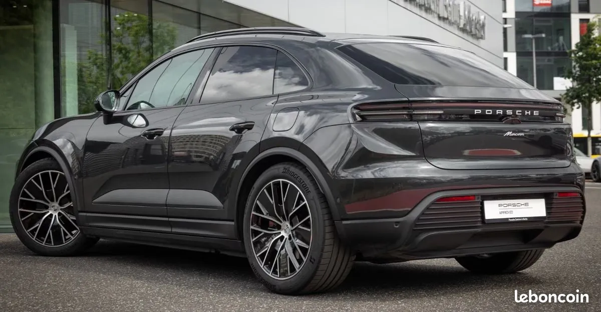 Porsche Macan 2025 photo 4