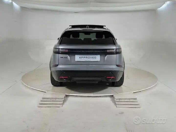 Land Rover Range Rover Velar 2023 photo 3