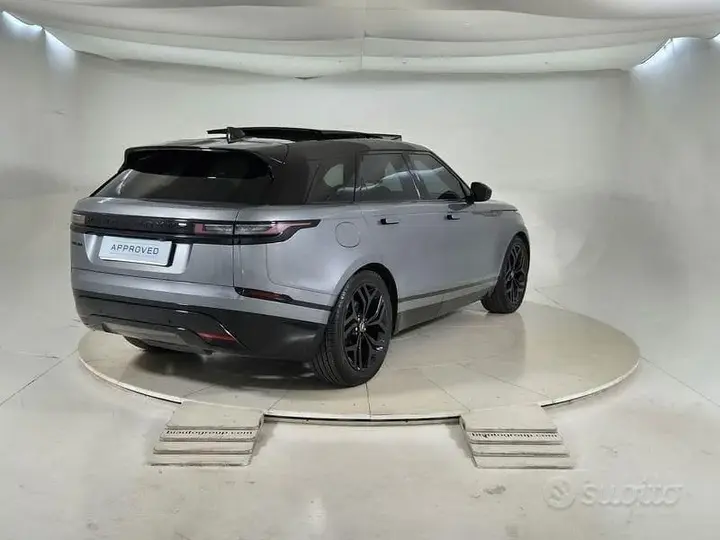 Land Rover Range Rover Velar 2023 photo 4