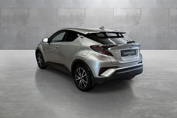 Toyota C-Hr 2017 photo 3