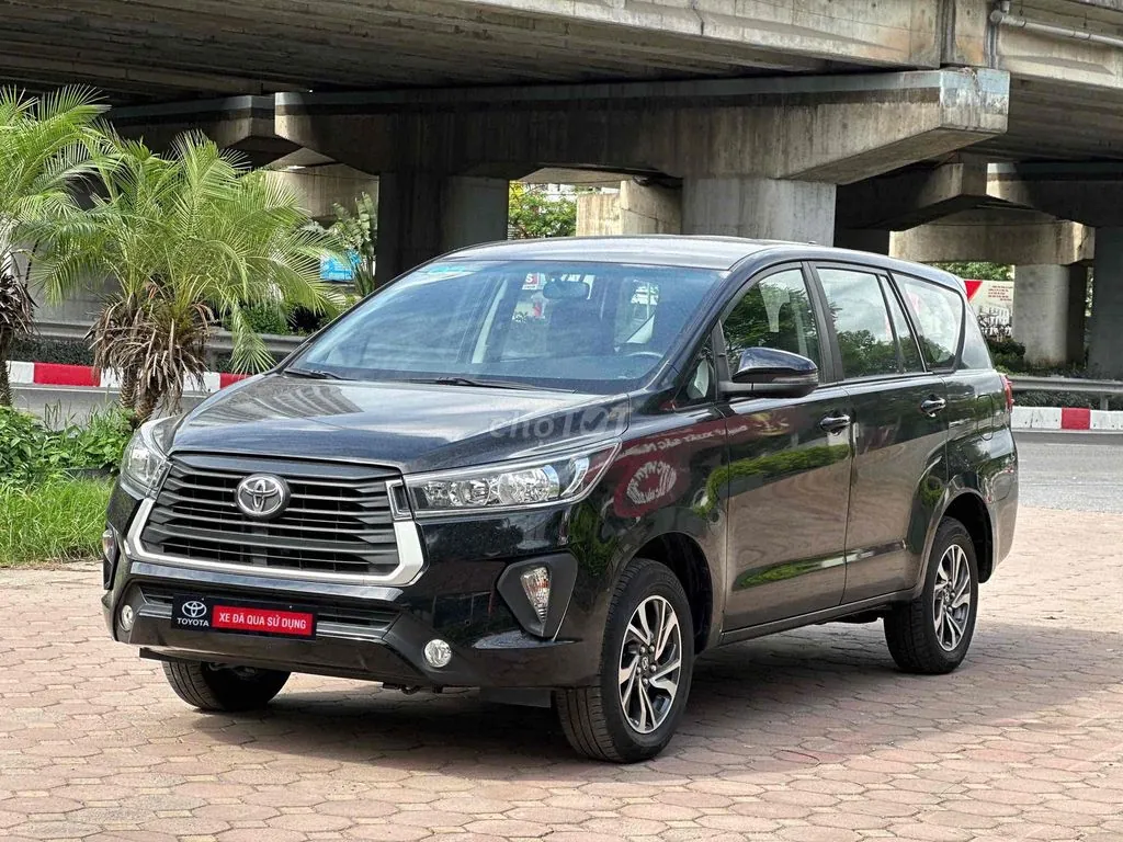 Toyota Innova 2022 photo 2