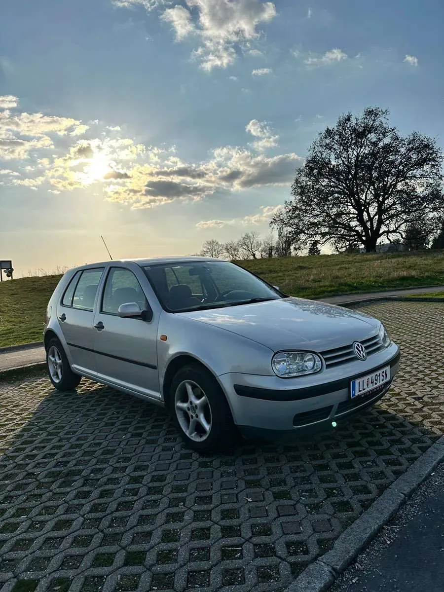Volkswagen Golf 1999 photo 3