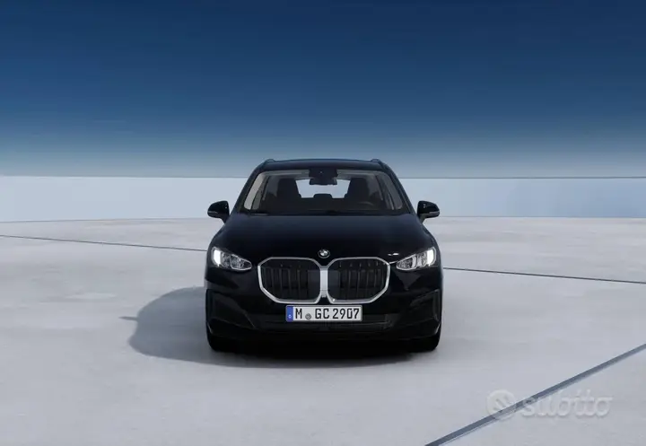 BMW 2 Series photo 3