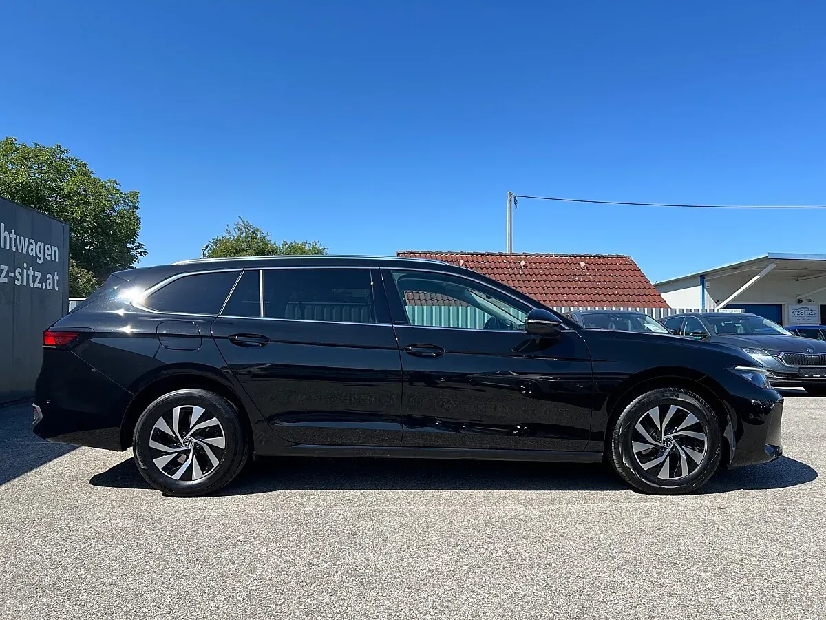 Volkswagen Passat 2024 photo 2