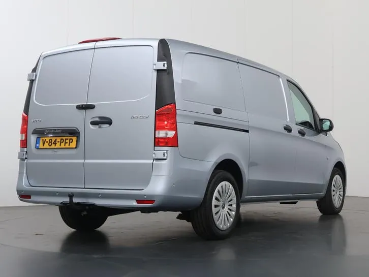 Mercedes-Benz Vito 2024 photo 2