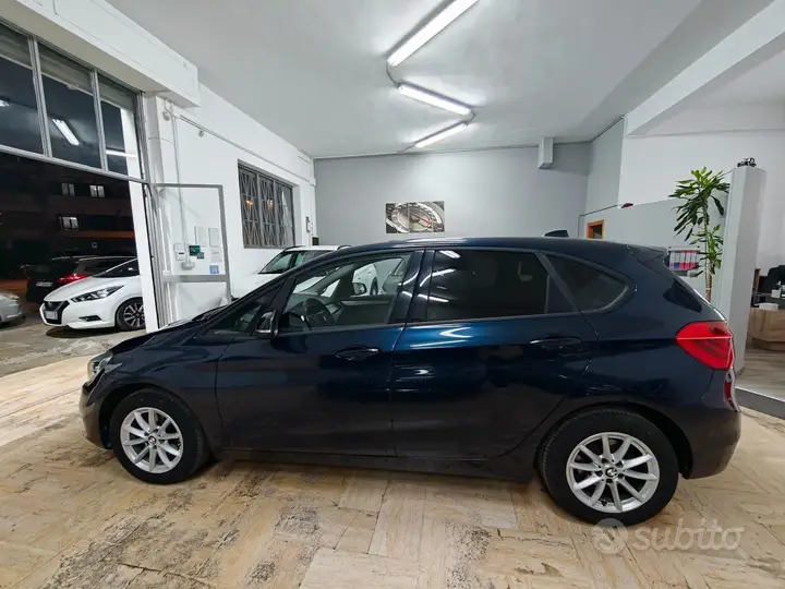 BMW 2 Series Active Tourer 2018 photo 2