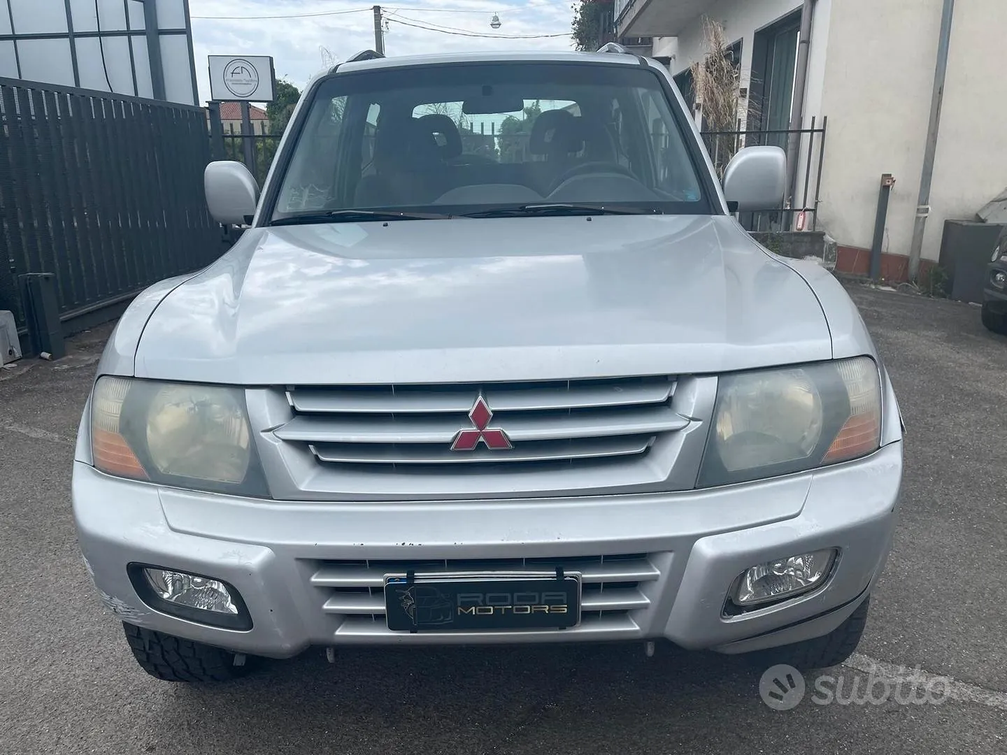 Mitsubishi Pajero 2003 photo 2