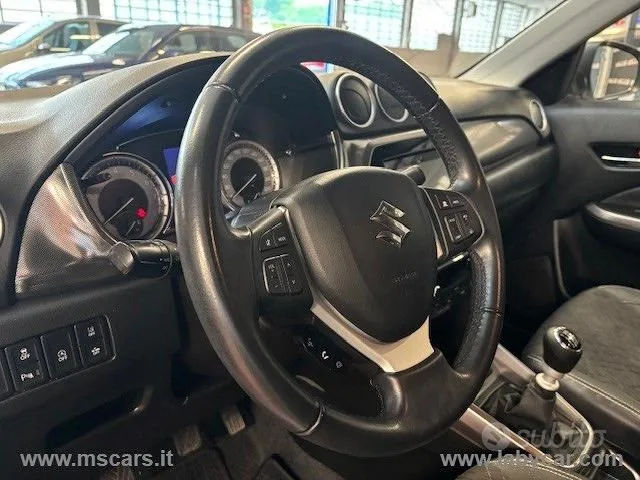 Suzuki Vitara 2023 photo 4