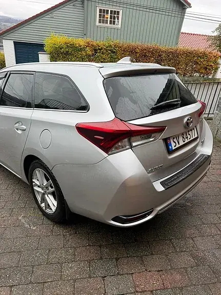 Toyota Auris 2017 photo 5