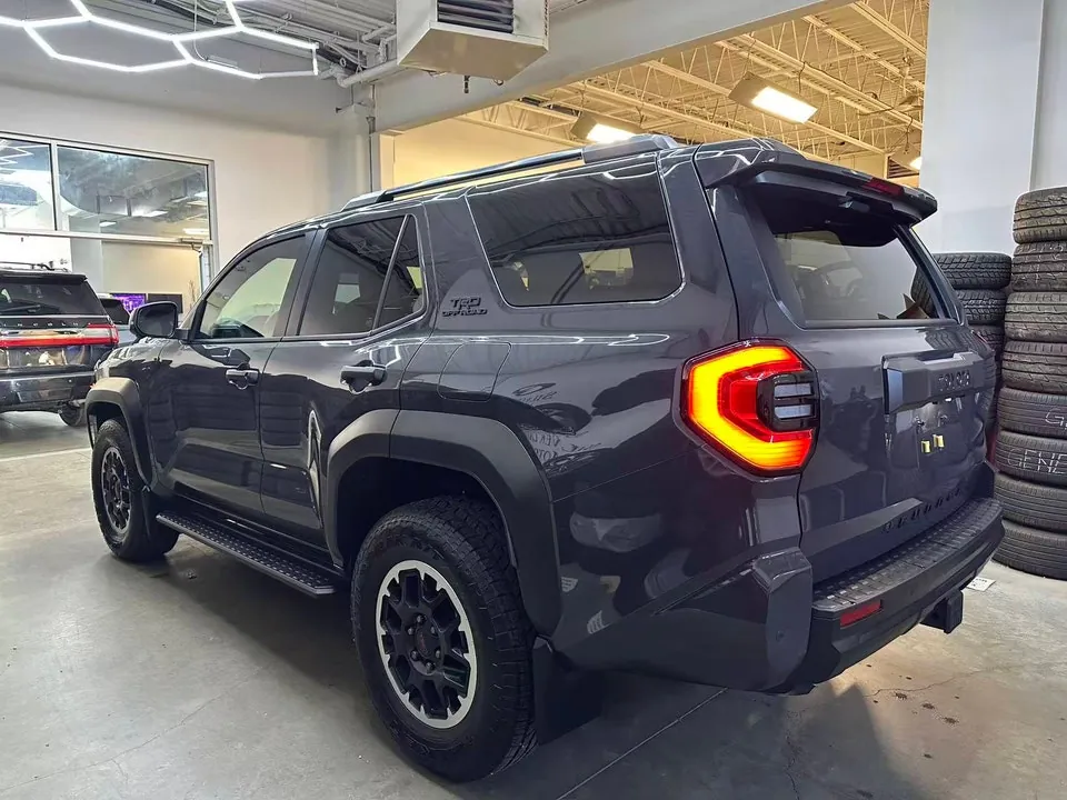 Toyota 4Runner 2025 photo 3
