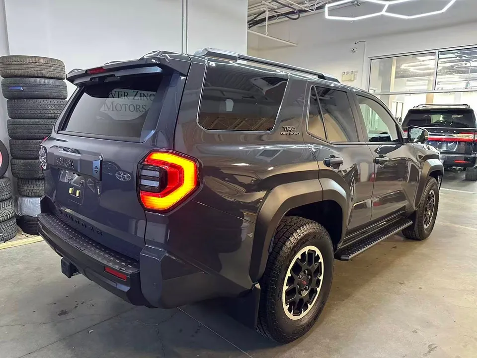 Toyota 4Runner 2025 photo 4
