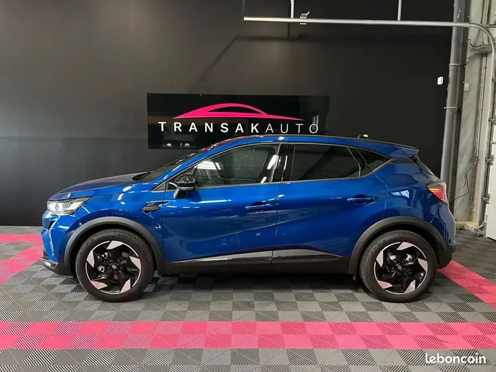 Renault Captur 2025 photo 2