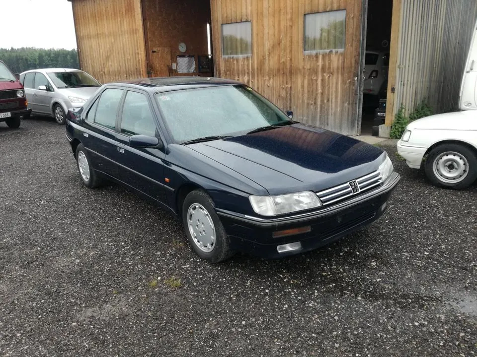 Peugeot 605