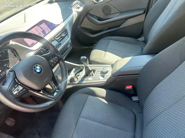 BMW Série 1 2021 photo 3