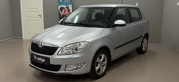 Skoda Fabia 2013 photo 2