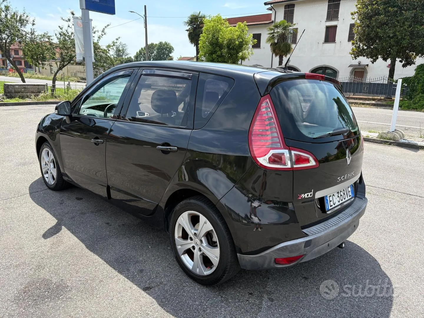 Renault Scenic 2010 photo 4