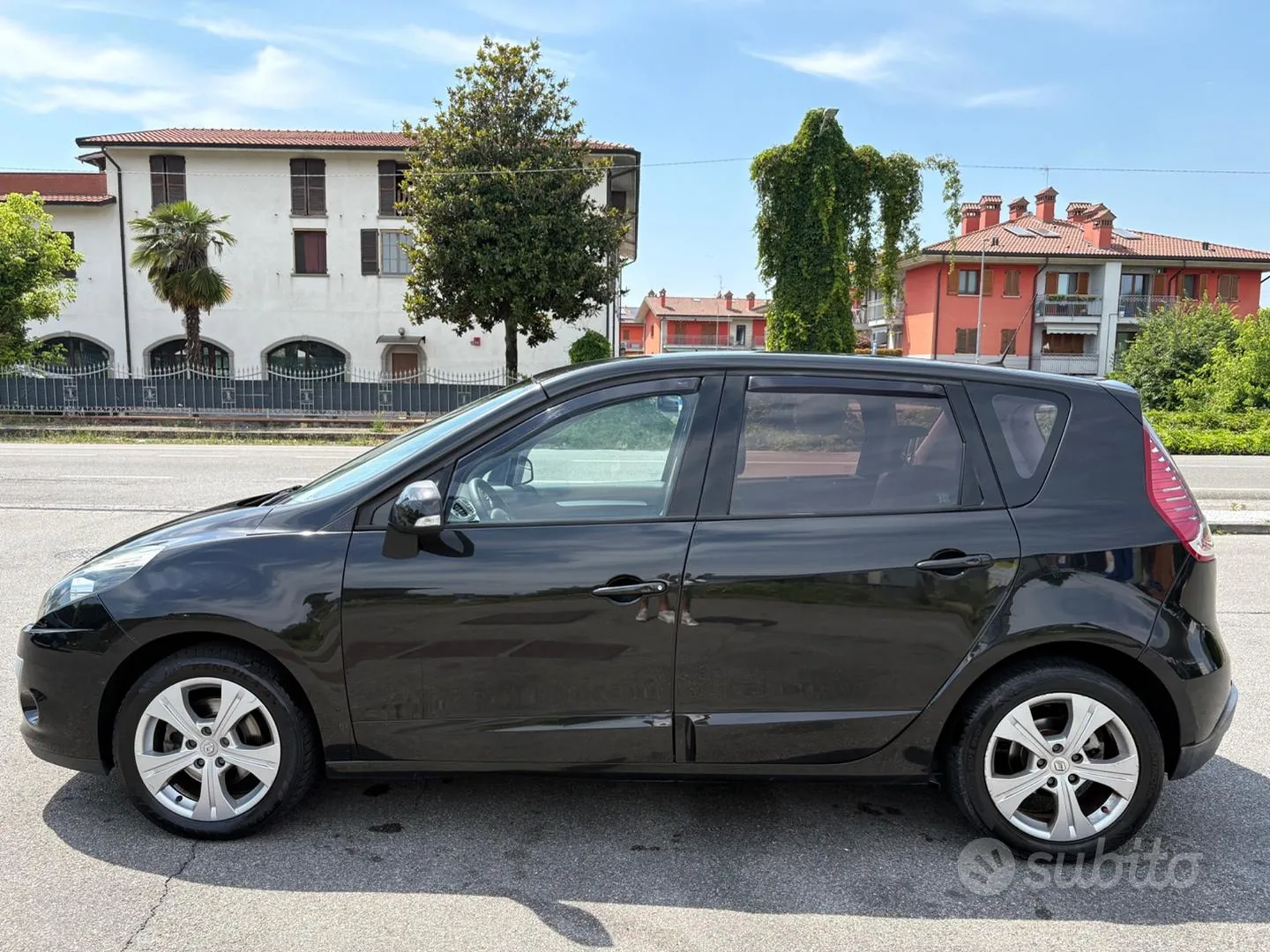 Renault Scenic 2010 photo 3