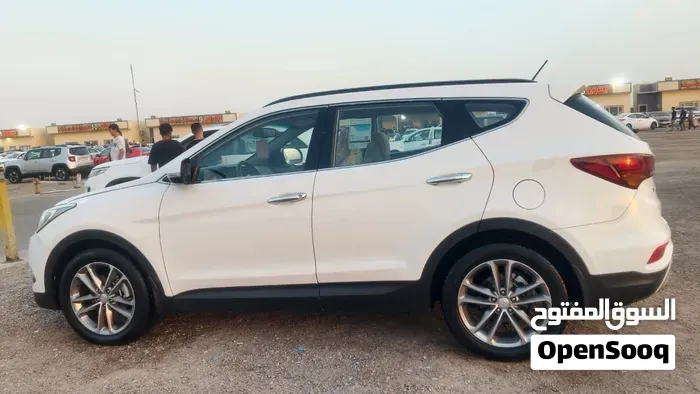 Hyundai Santa Fe 2016 photo 2