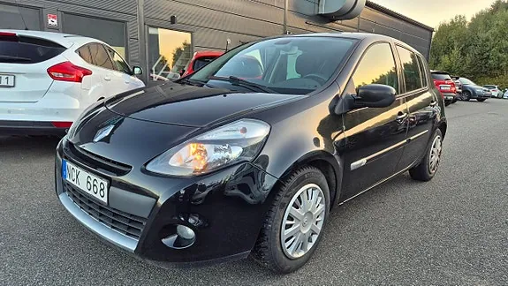 Renault Clio 2013 photo 2