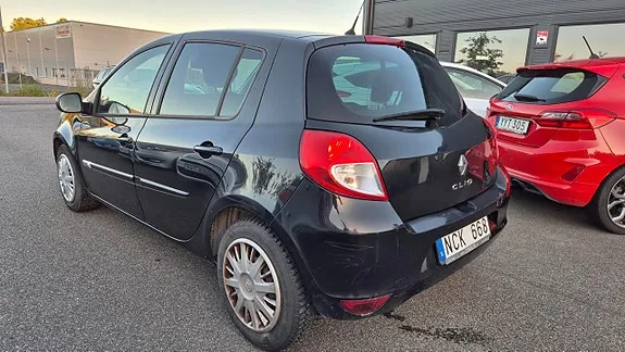 Renault Clio 2013 photo 4