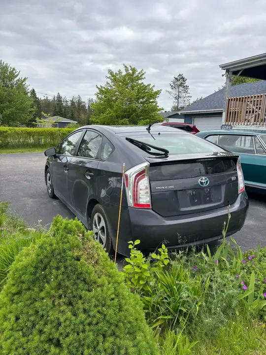 Toyota Prius 2012 photo 3