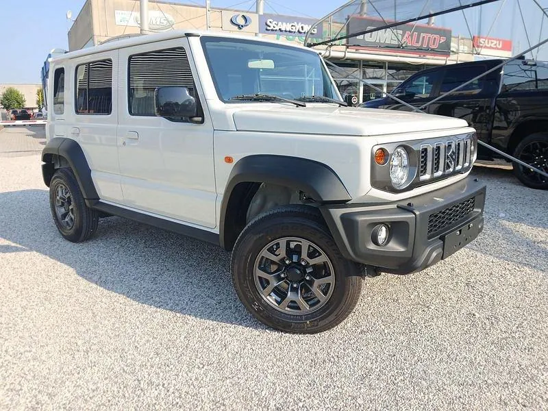 Suzuki Jimny 2026 photo 2