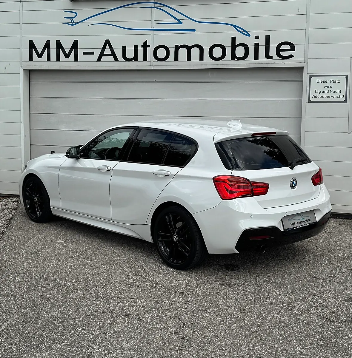 BMW 1 Series 2015 photo 2