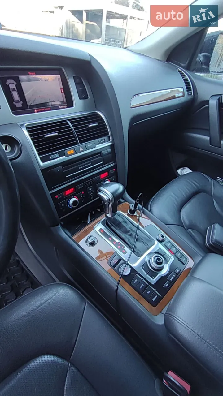 Audi Q7 2013 photo 5