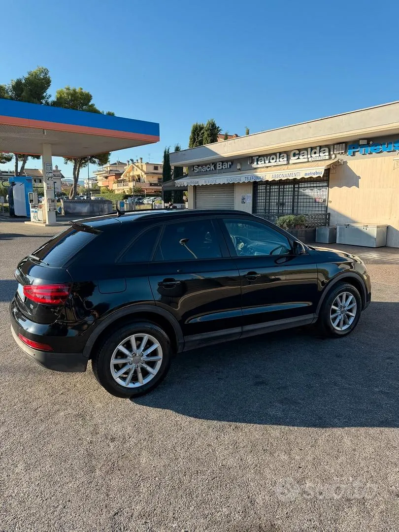 Audi Q3 2012 photo 4