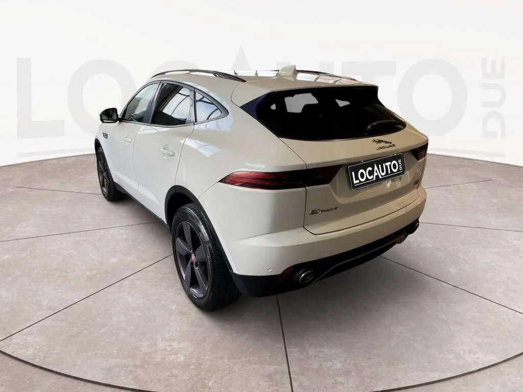 Jaguar E-Pace 2018 photo 5