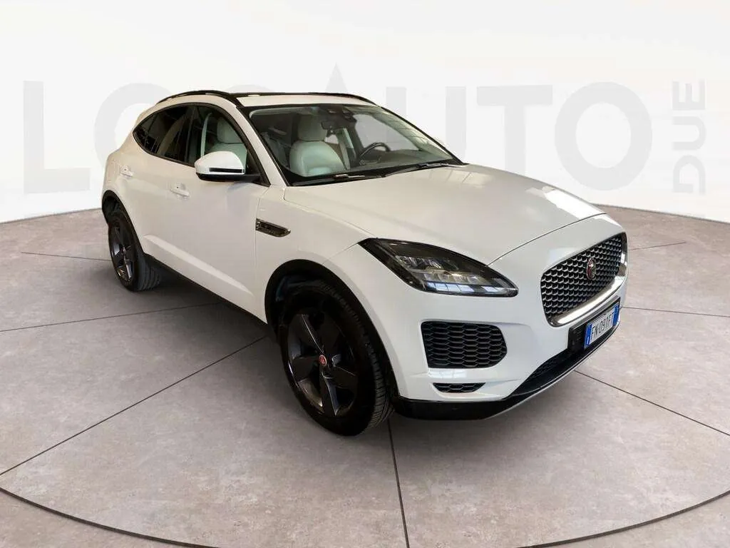 Jaguar E-Pace 2018 photo 3