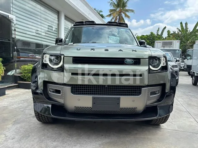 Land Rover Defender 2025 photo 3