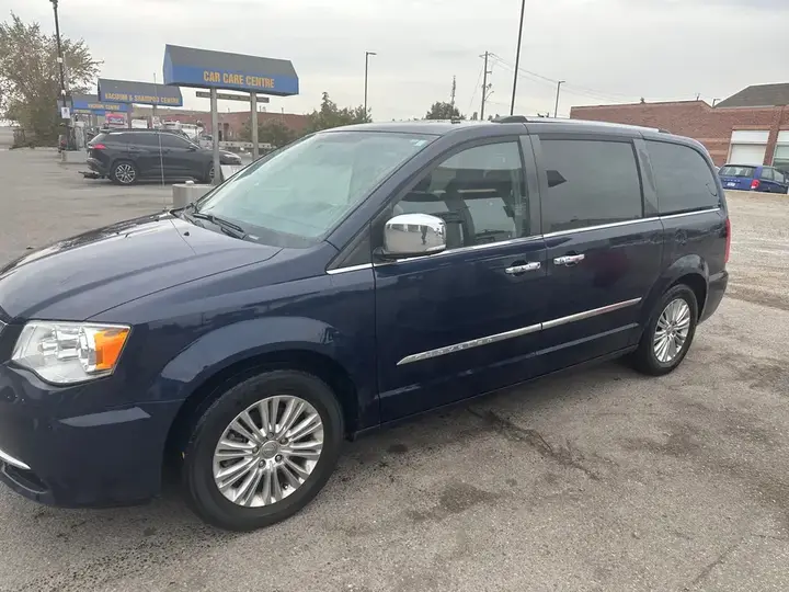 Chrysler Town And Country