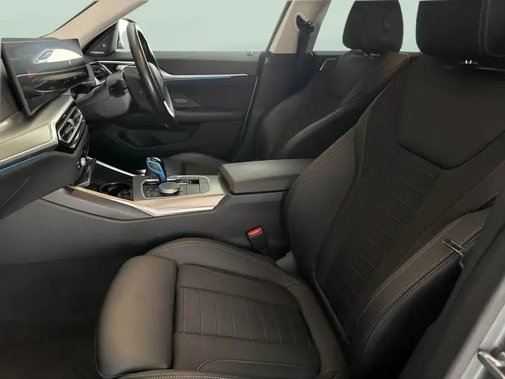 BMW I4 2022 photo 4
