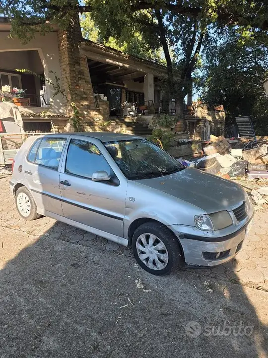 Volkswagen Polo 2000 photo 4
