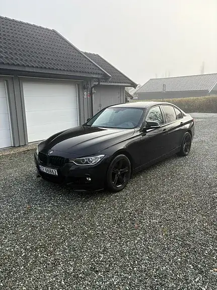 BMW 320I 2012 photo 3