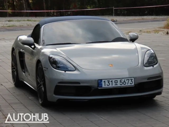 Porsche 718 Cayman 2024 photo 2