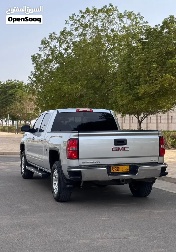 GMC Sierra 2015 photo 2