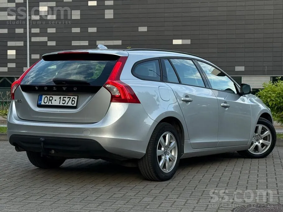 Volvo V60 2011 photo 5
