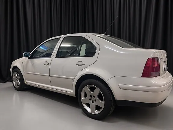 Volkswagen Bora 1999 photo 5