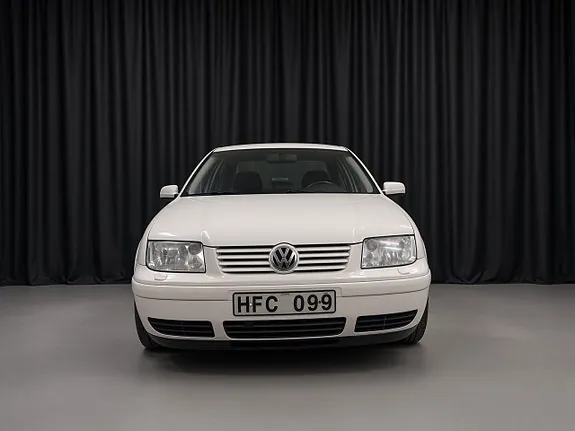 Volkswagen Bora 1999 photo 3