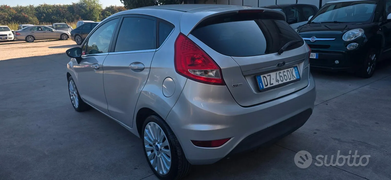 Ford Fiesta 2010 photo 3