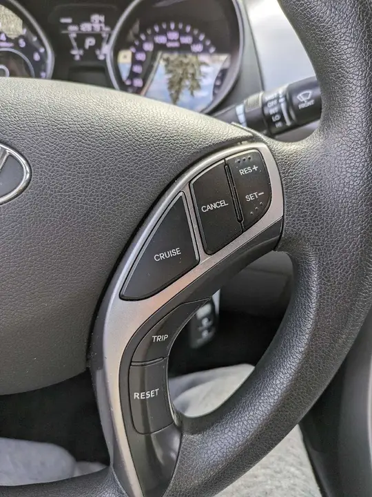 Hyundai Elantra 2013 photo 5