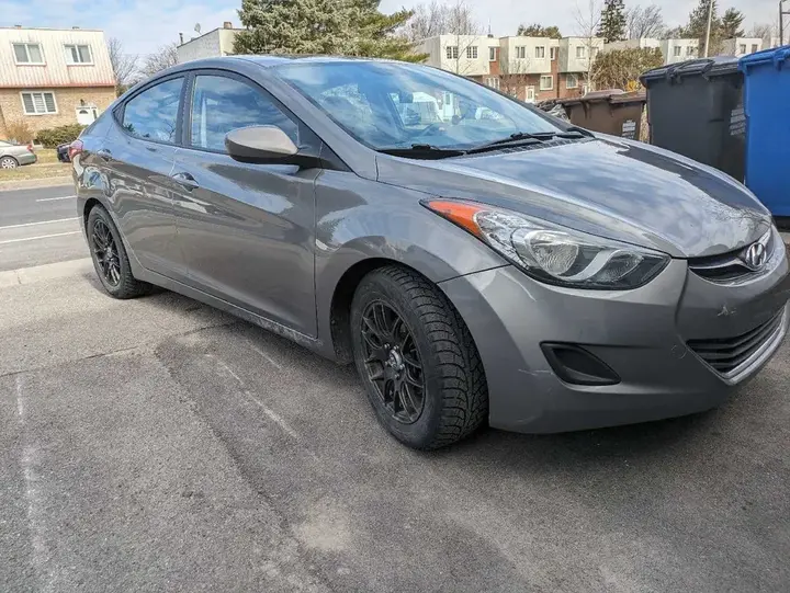 Hyundai Elantra 2013 photo 3