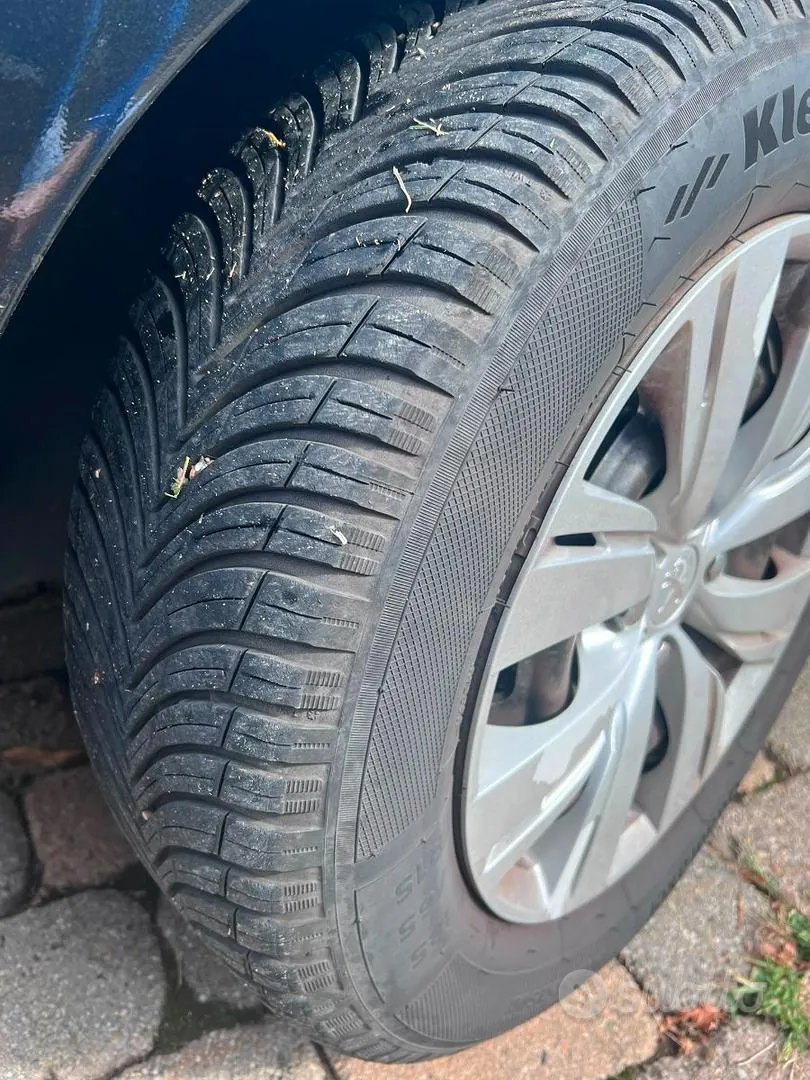 Peugeot 208 2012 photo 5