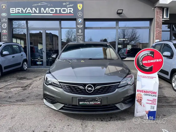 Opel Astra 2021 photo 2