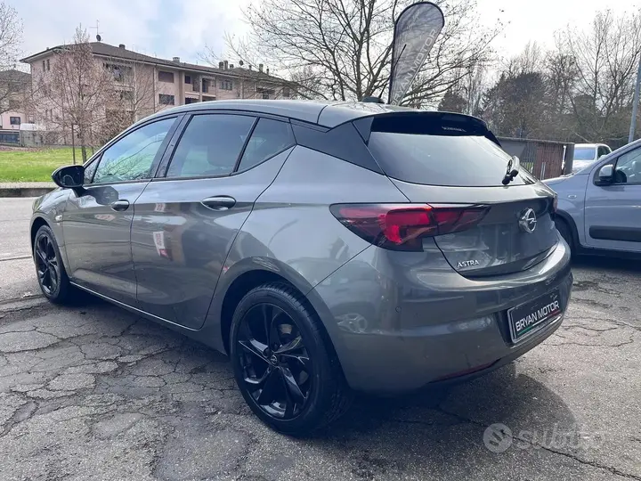 Opel Astra 2021 photo 3