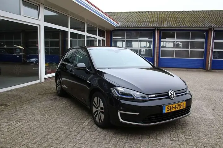 Volkswagen E-Golf 2018 photo 4