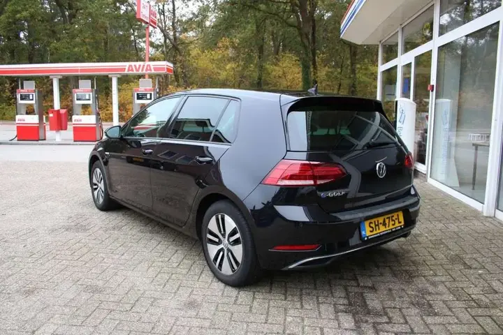 Volkswagen E-Golf 2018 photo 2